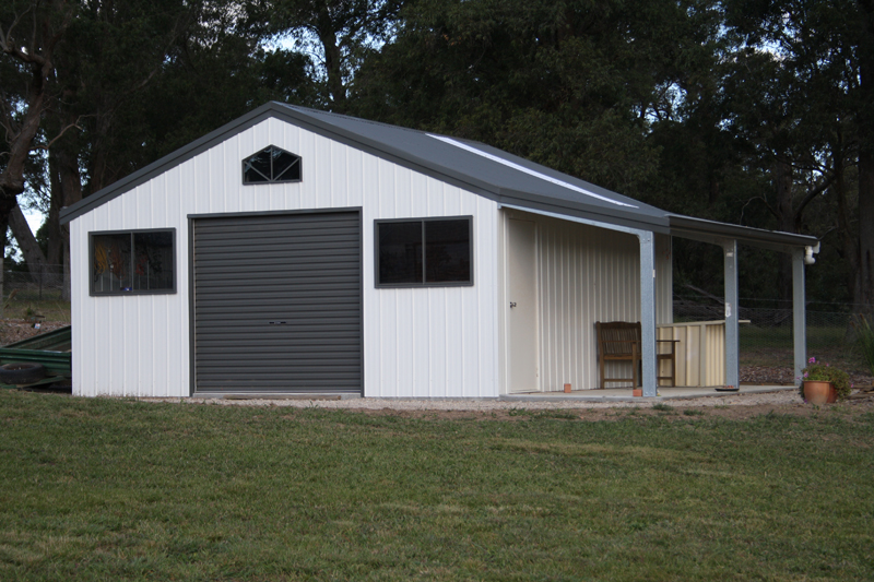 Metal Garage with Lean To